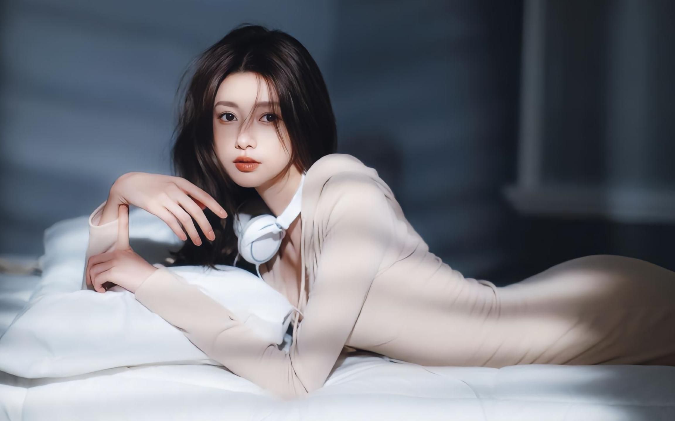 桃花色综合影院,纯肉腐文高H,国产丰满眼镜女在线观看